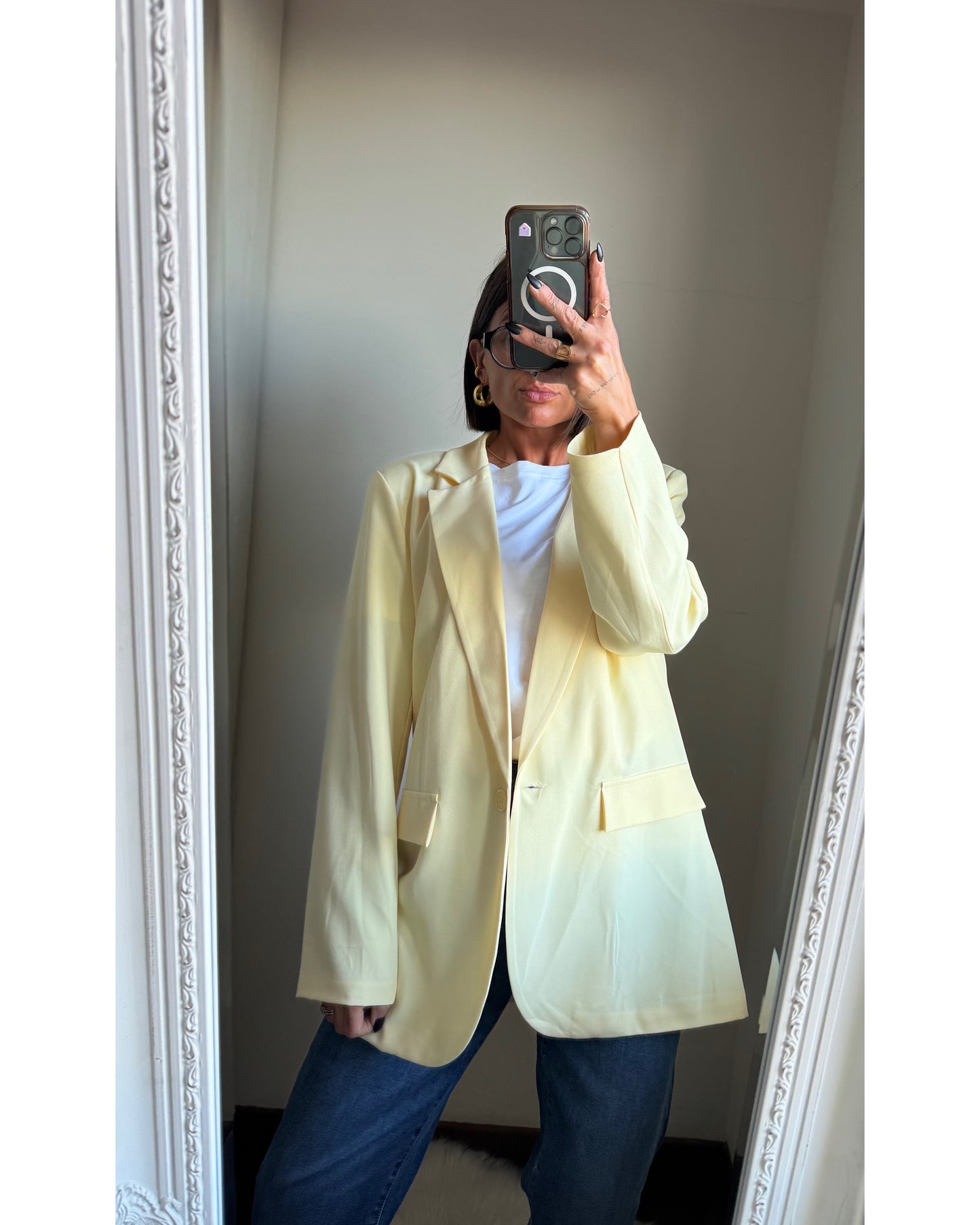 Blazer over Cecilia