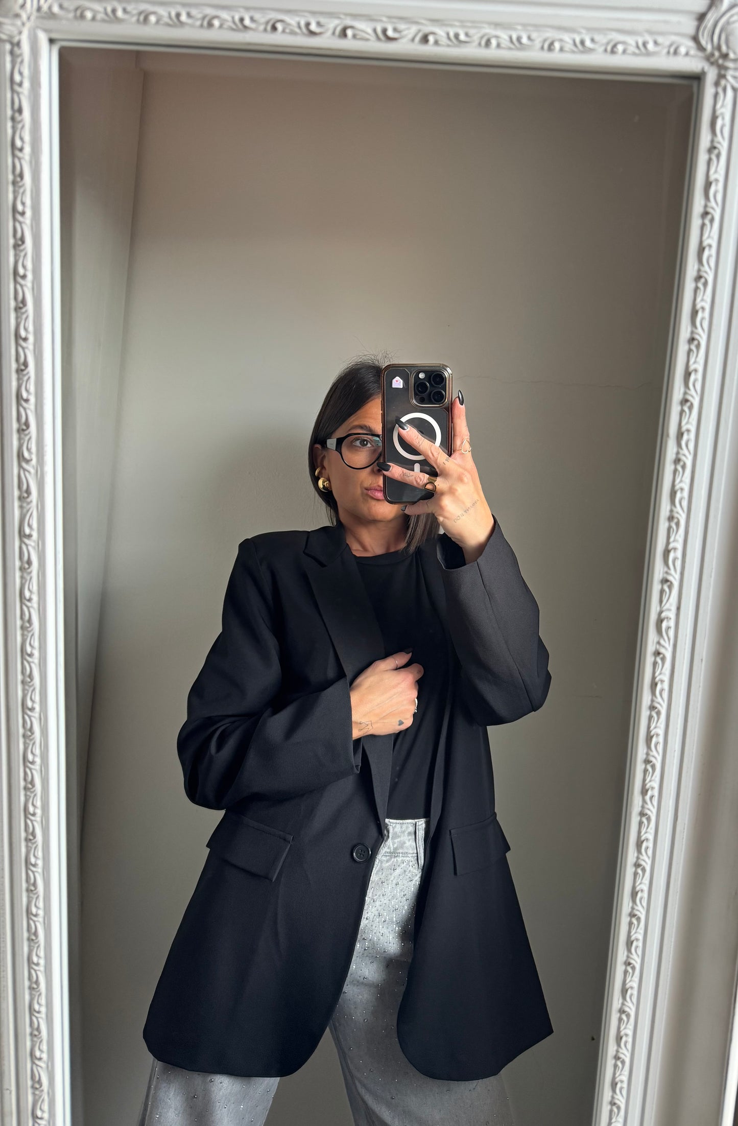 Blazer over Cecilia