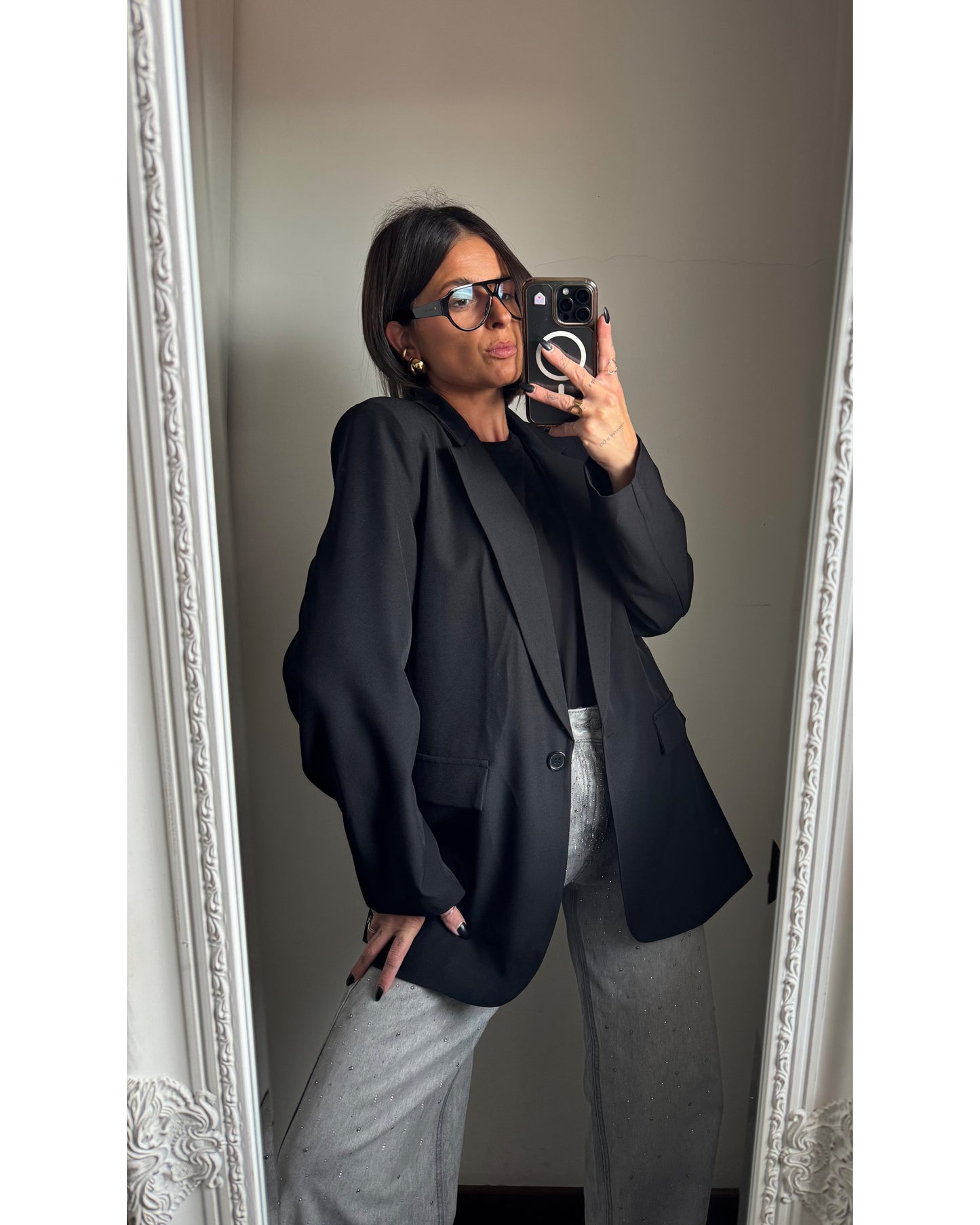 Blazer over Cecilia