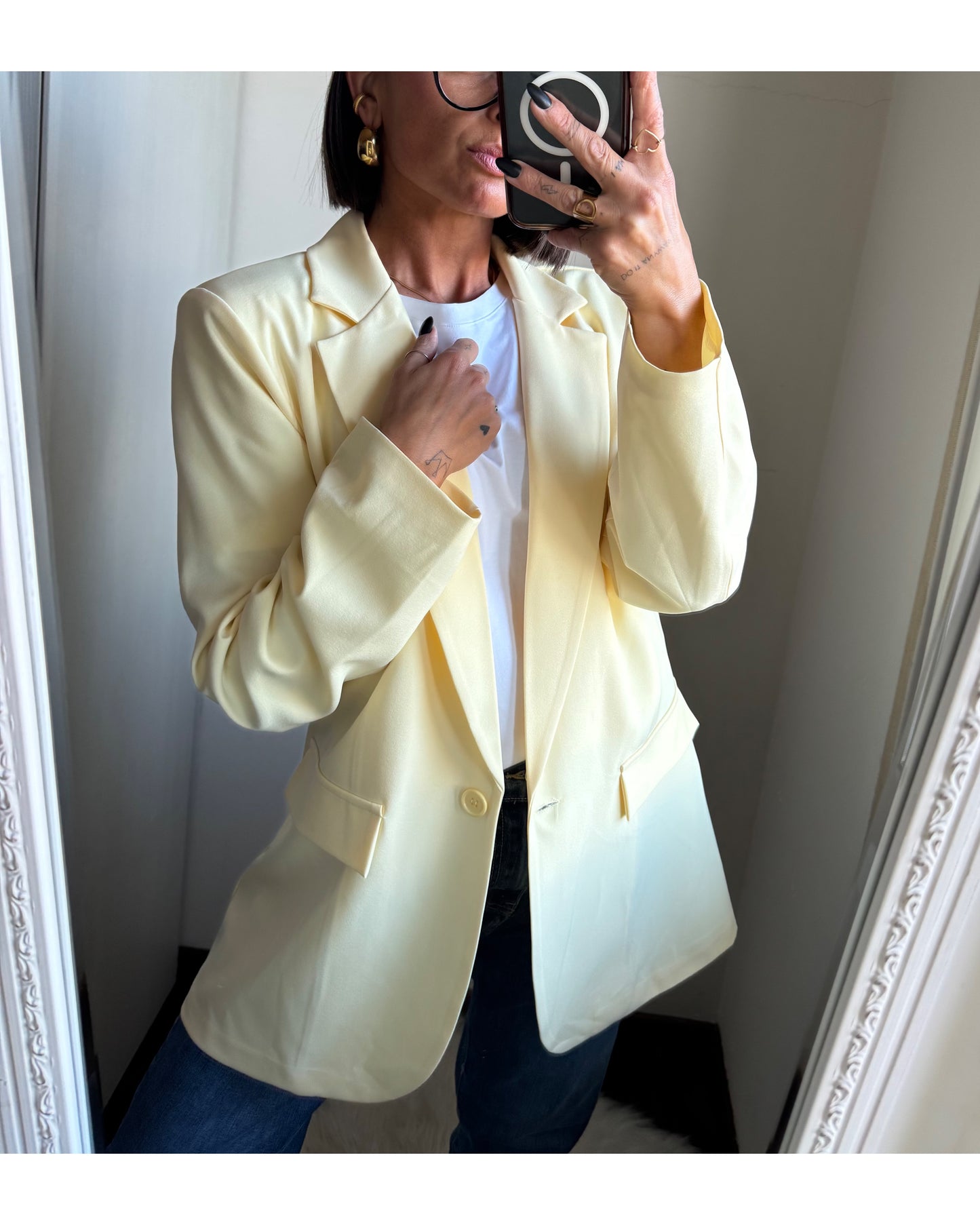 Blazer over Cecilia