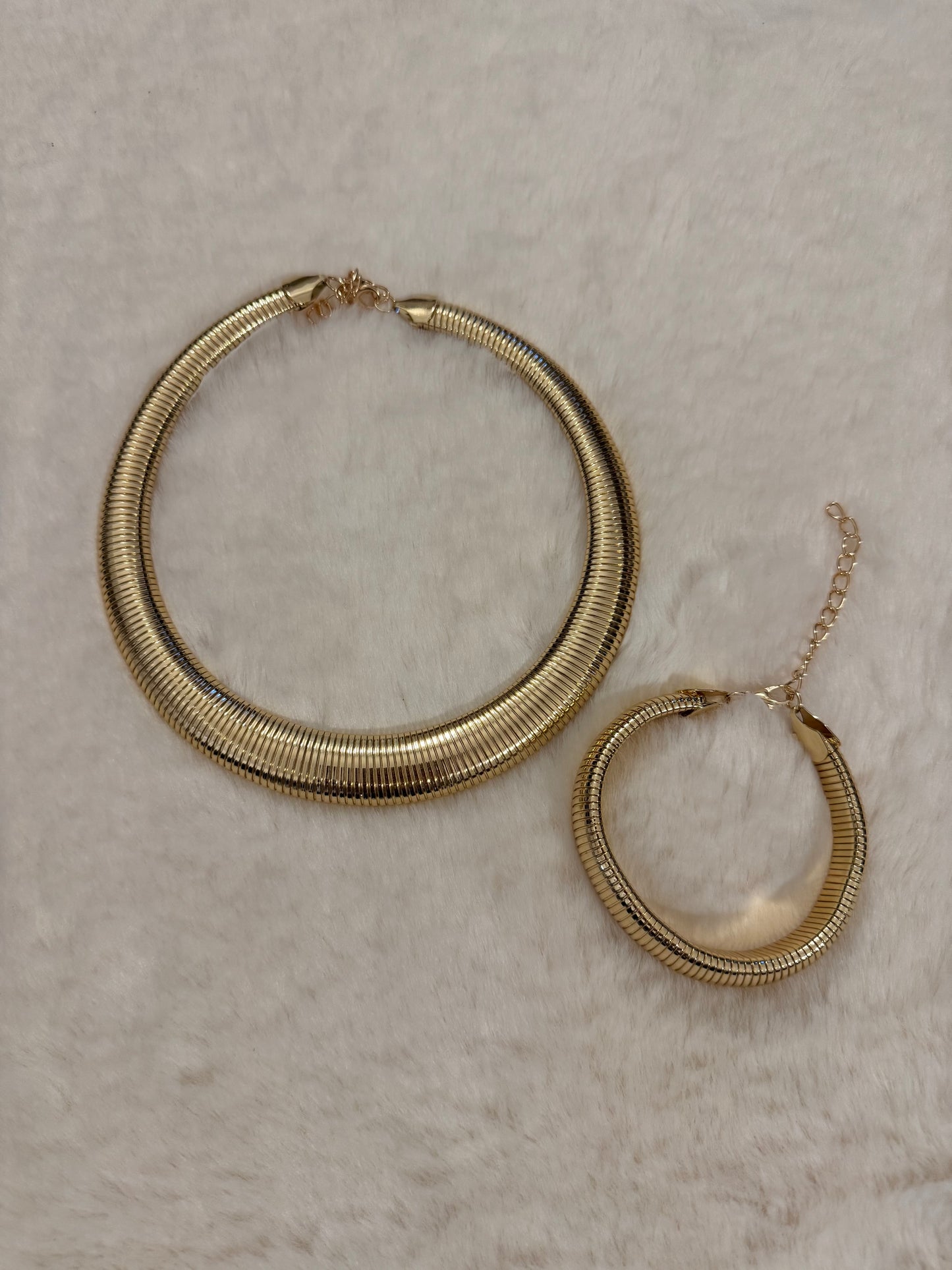 Set collana e bracciale