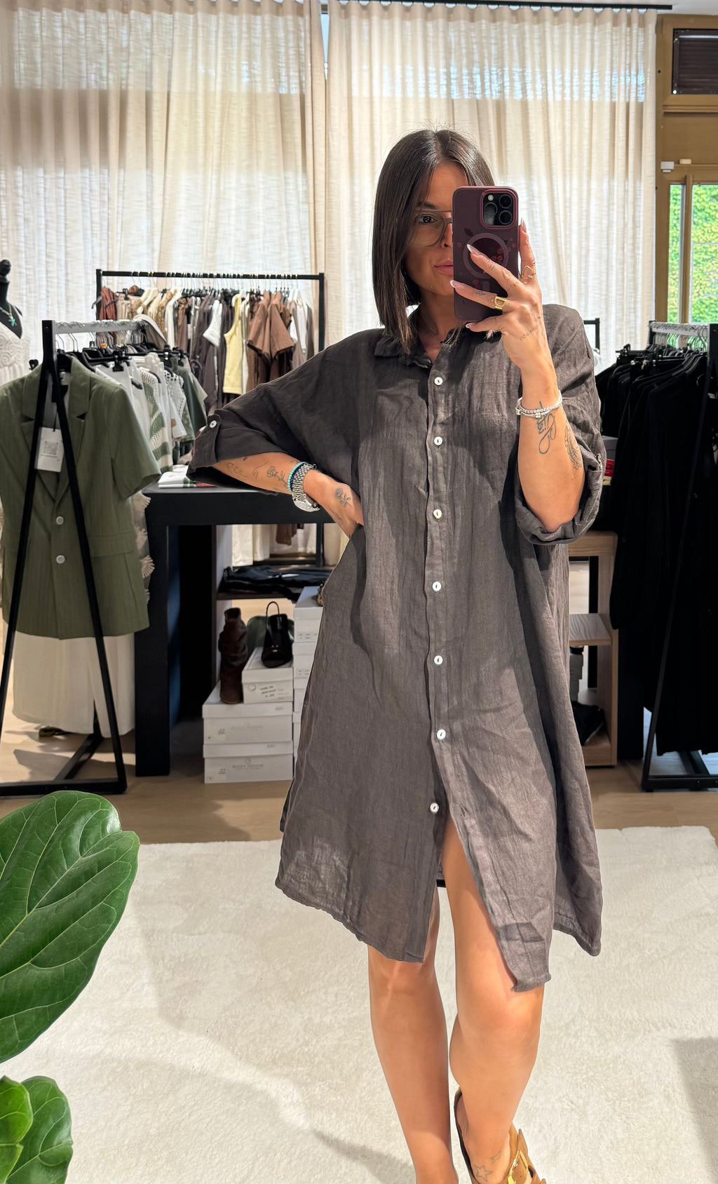 Abito a camicia in lino