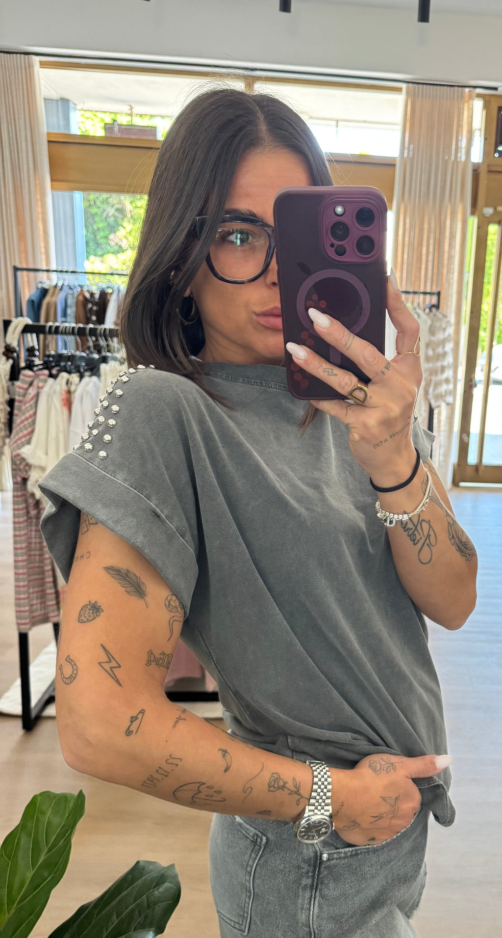 T-shirt borchie