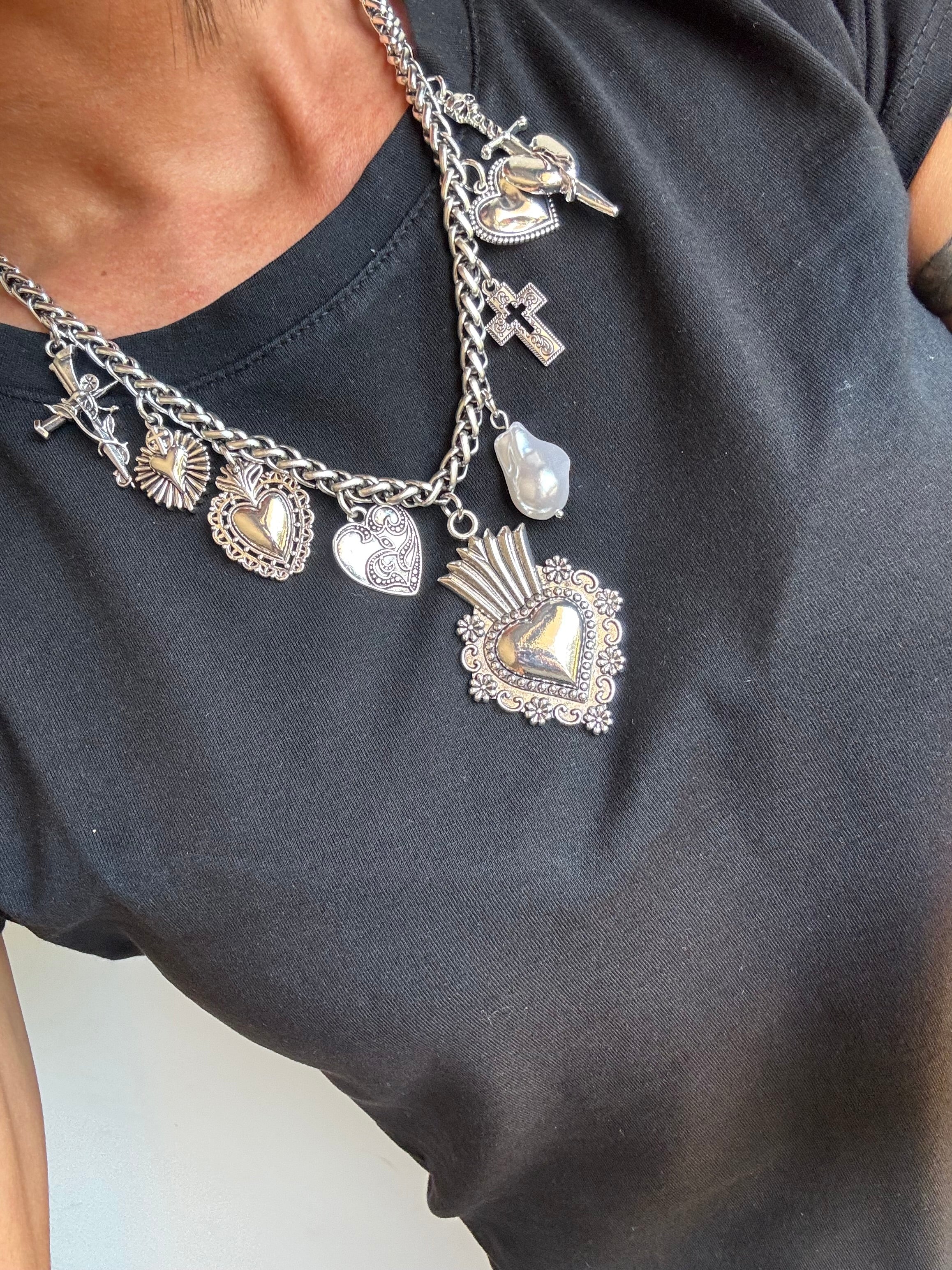 Collana cuore sacro