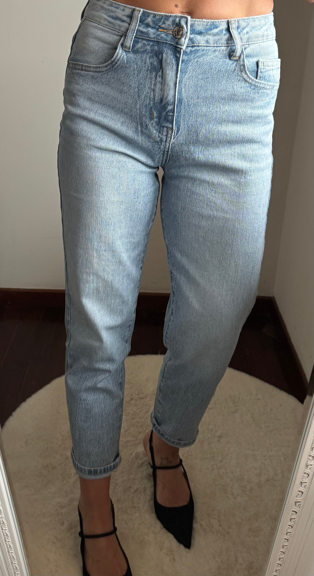 Jeans MOMFIT light blue