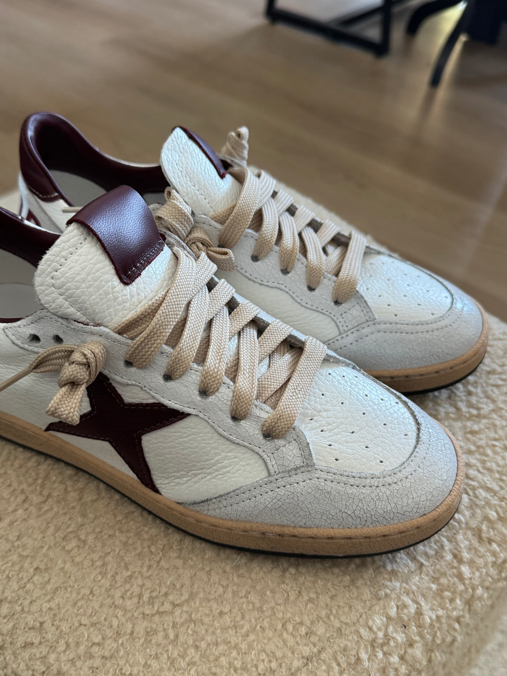 Sneakers DIVINE FOLLIE