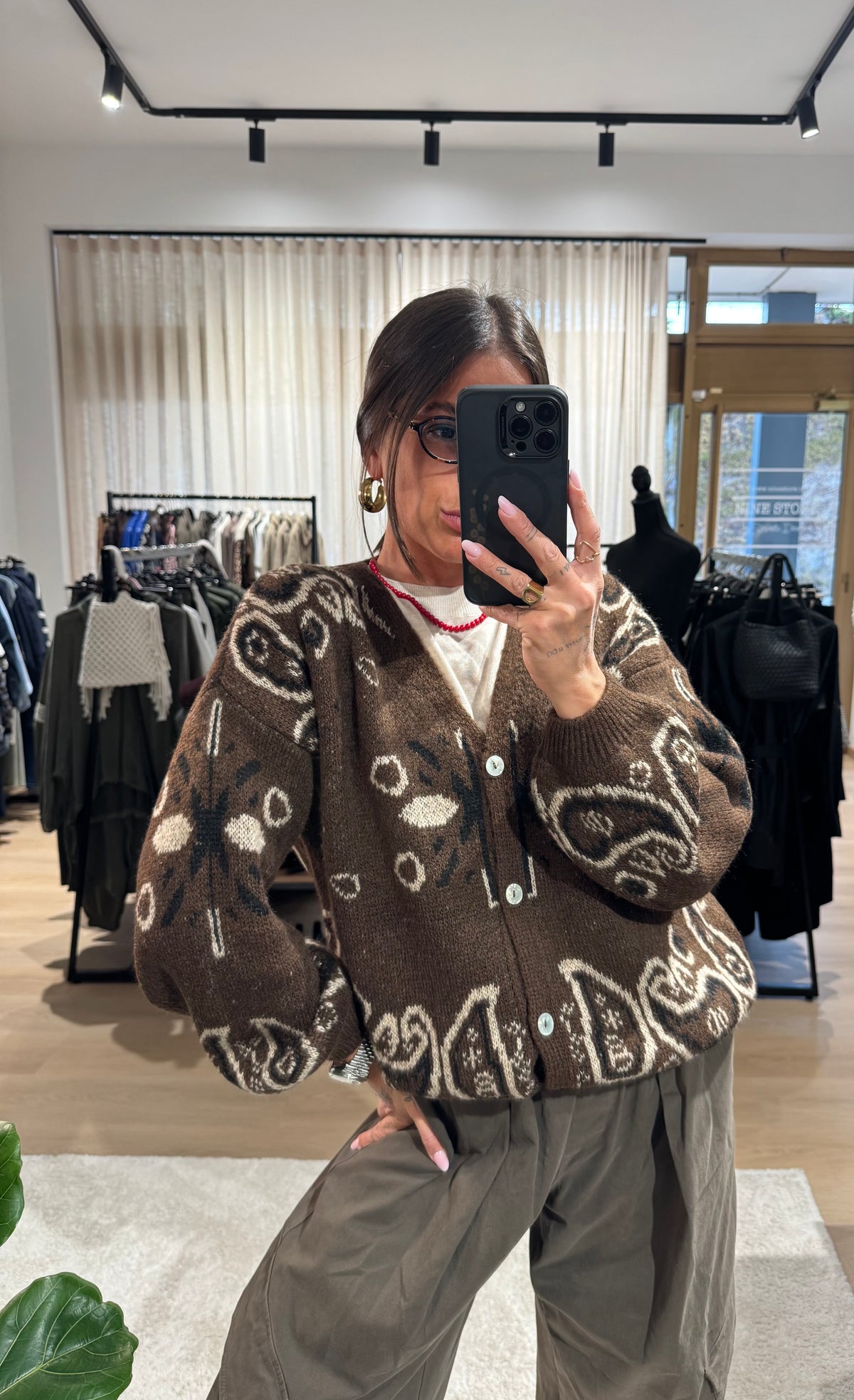 Cardigan bandana