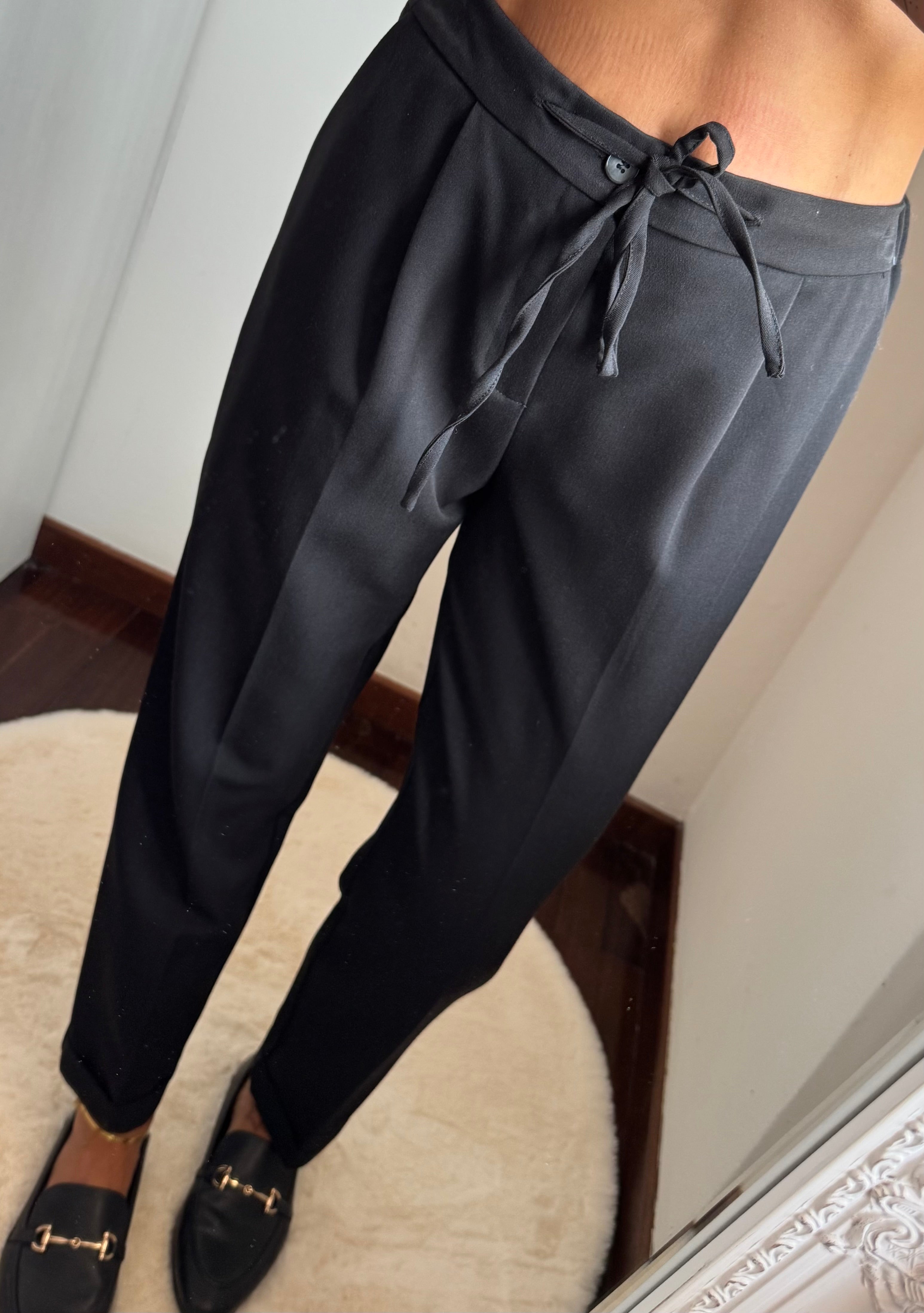 Pantalone con laccio