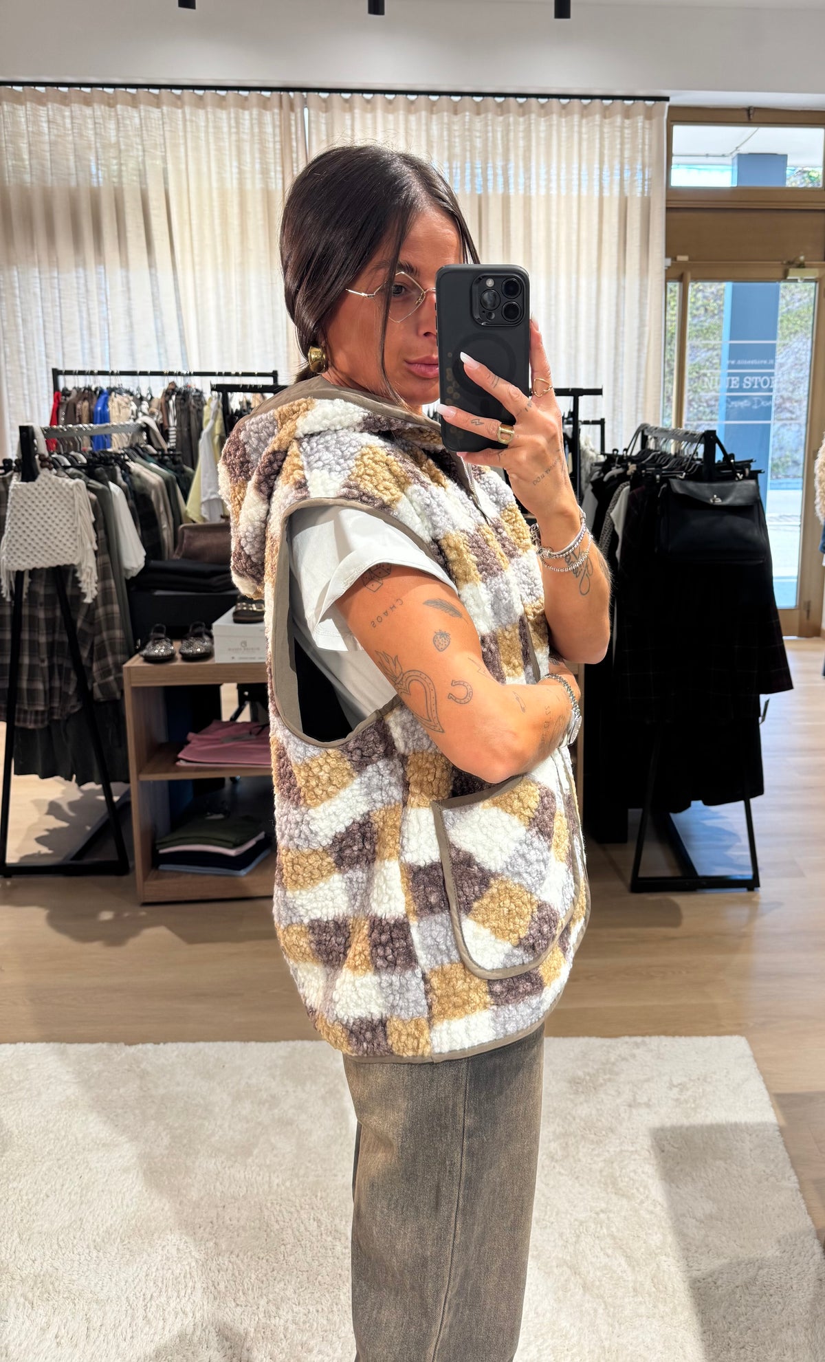 Gilet reversibile con cappuccio