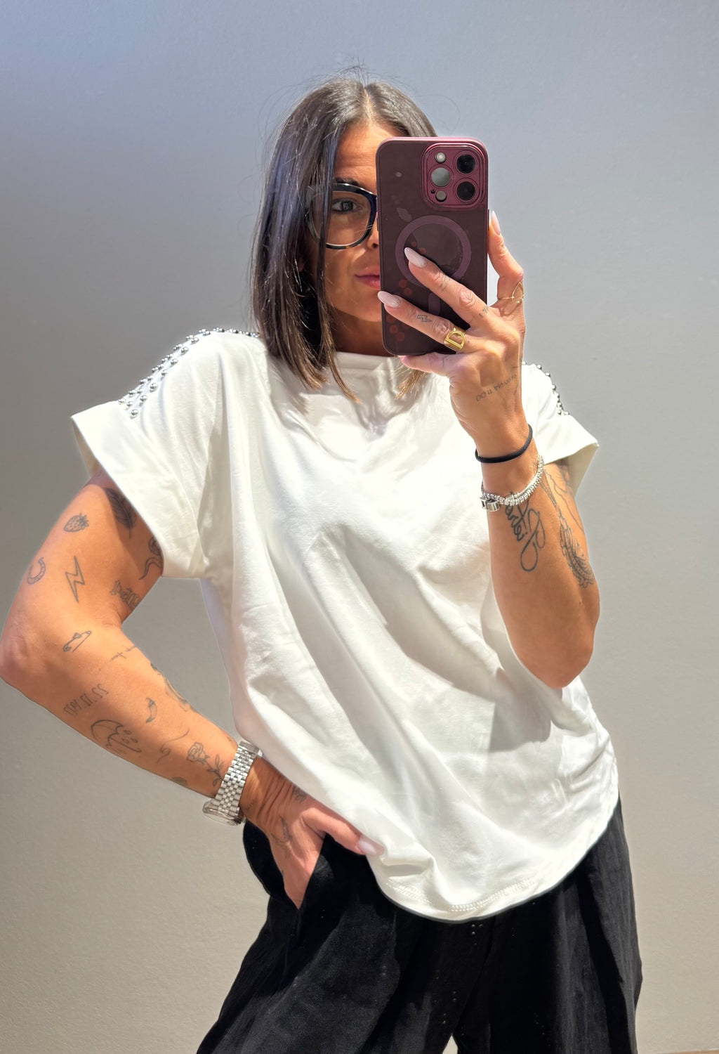 T-shirt borchie