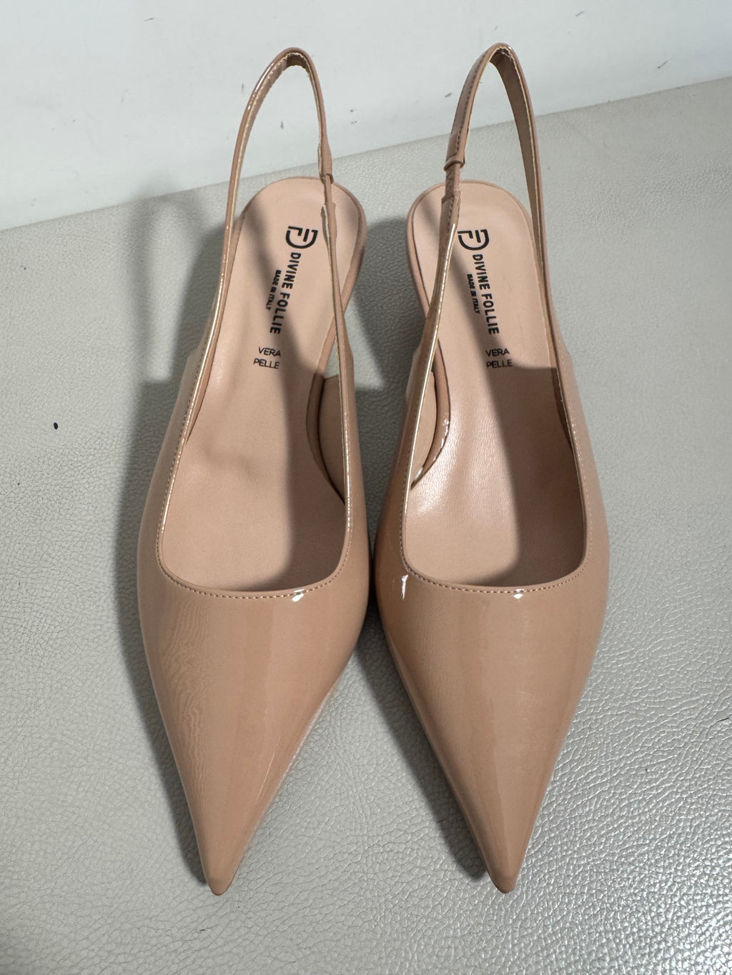 Slingback vernice nude by Divine Follie