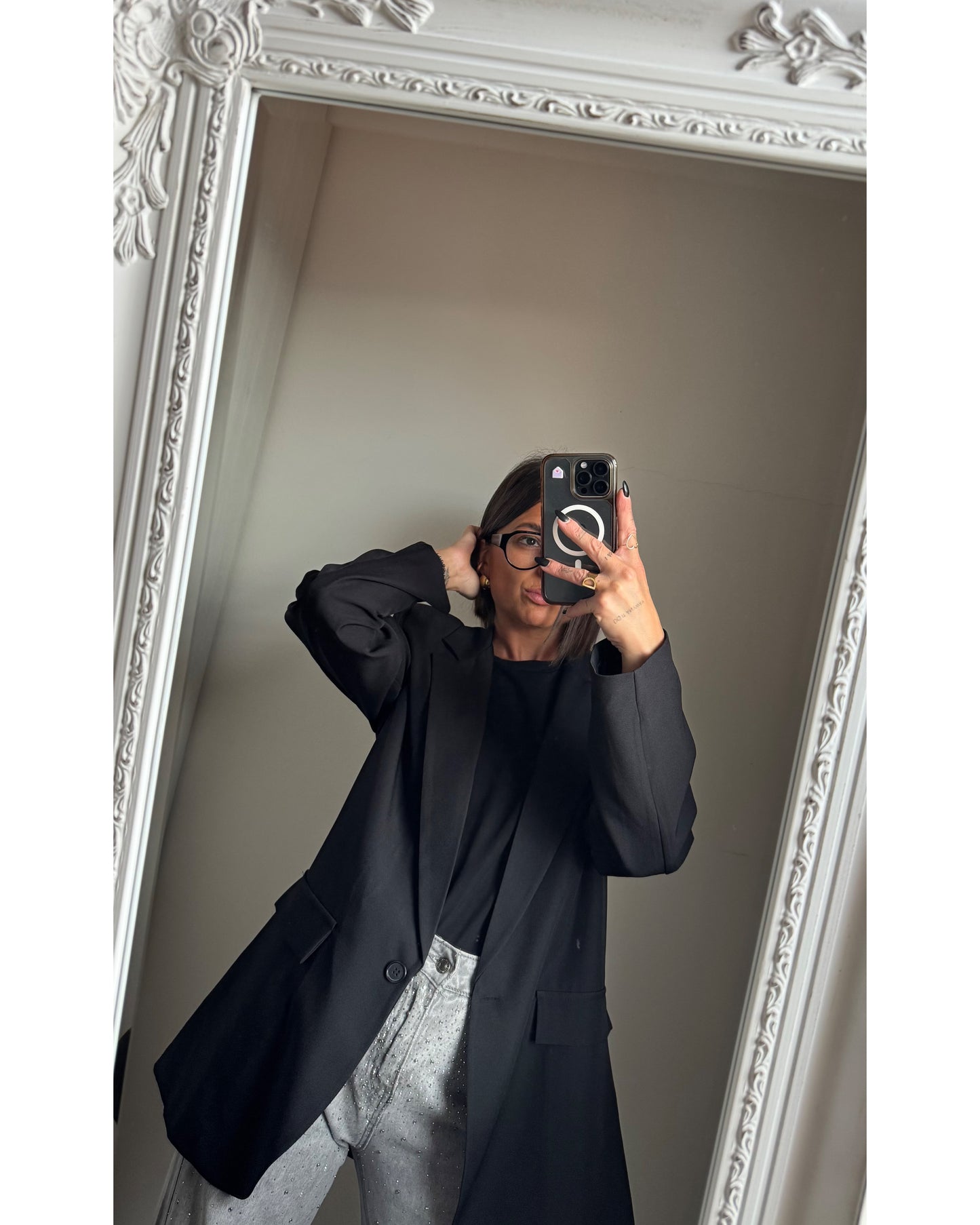 Blazer over Cecilia