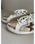 Sneakers gold