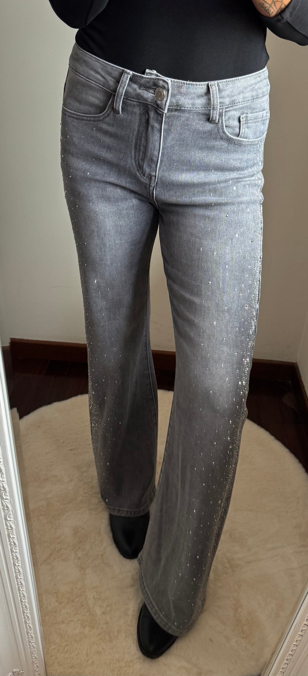Jeans zampa strass