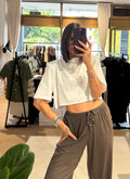 T-shirt crop con spalline