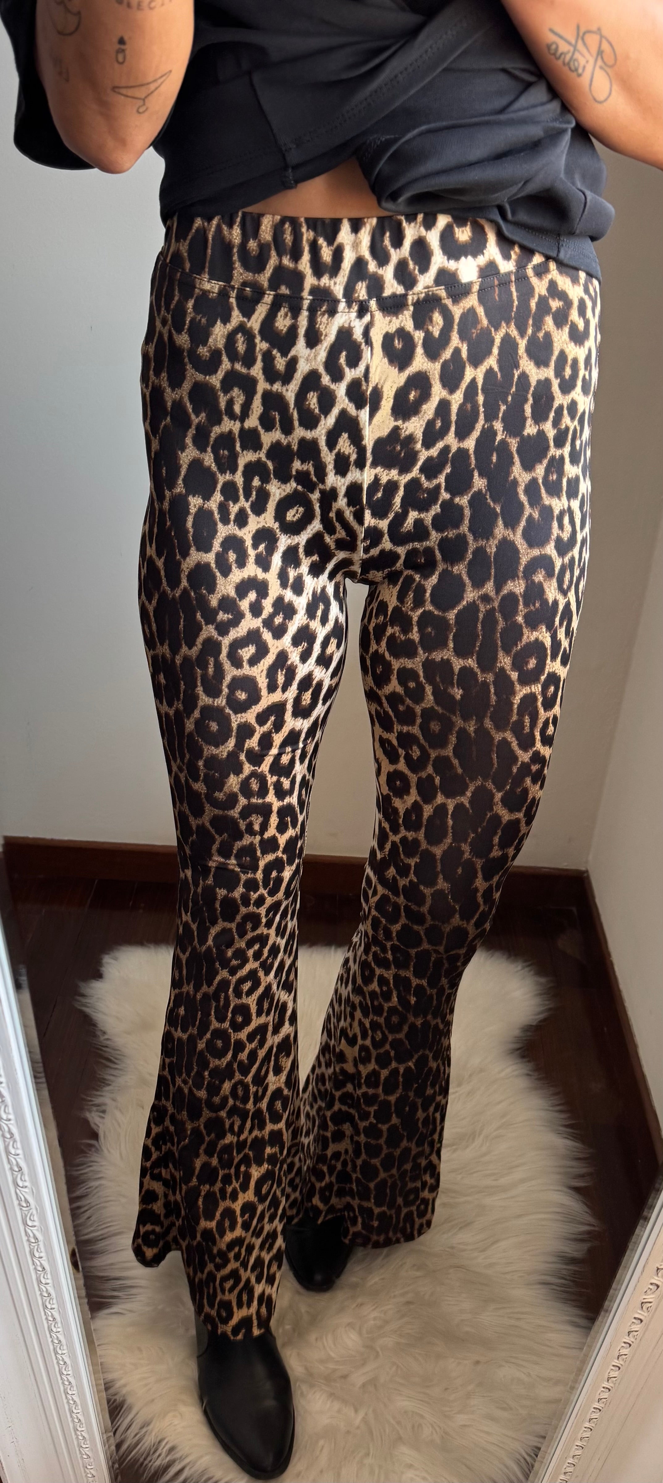 Pantalone zampa macula