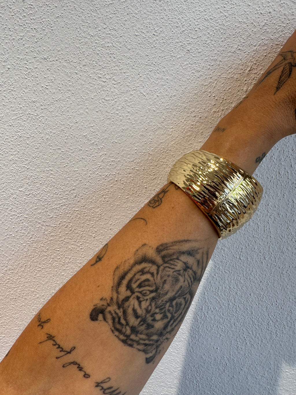 Bracciale rigido