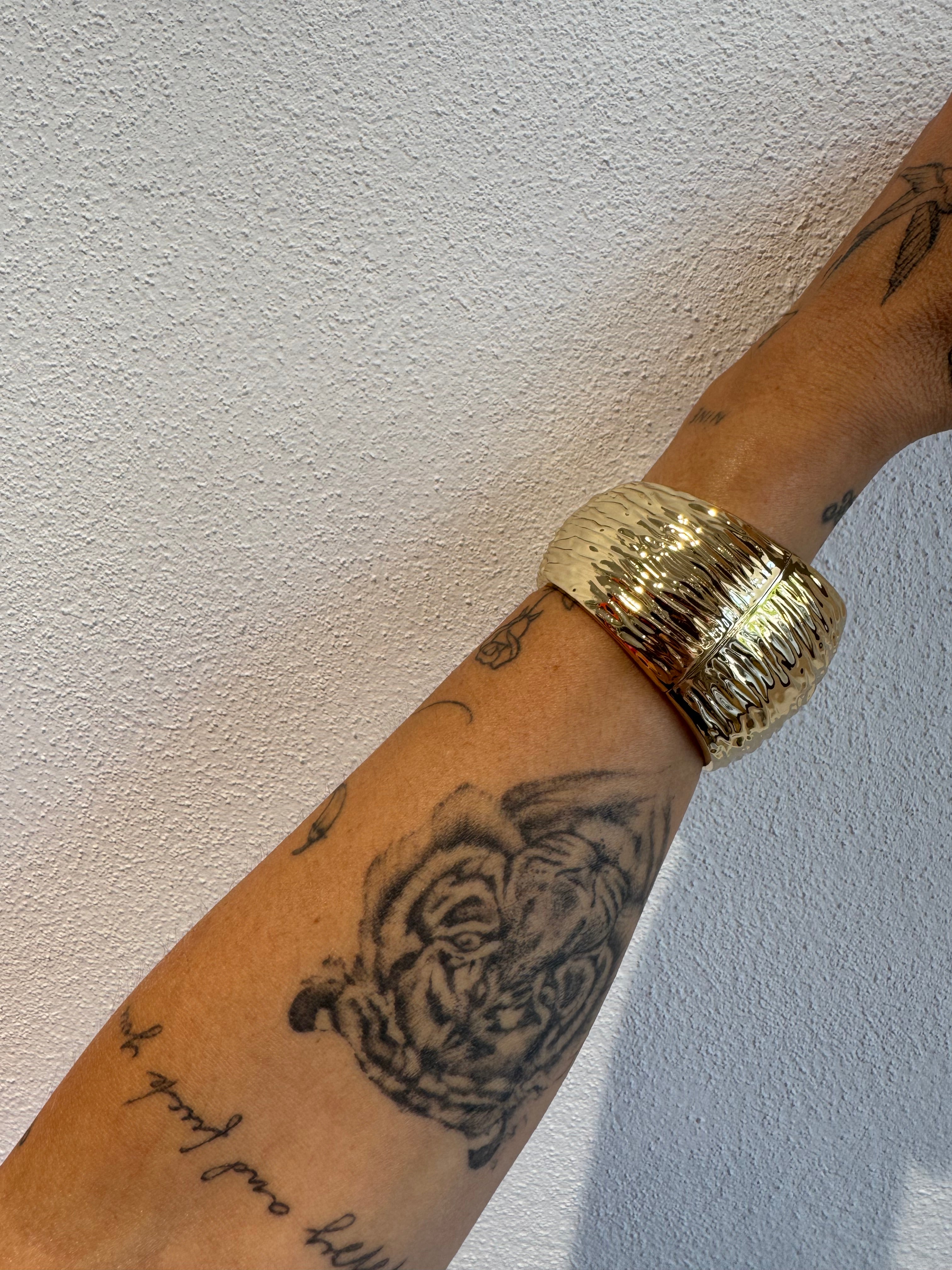 Bracciale rigido