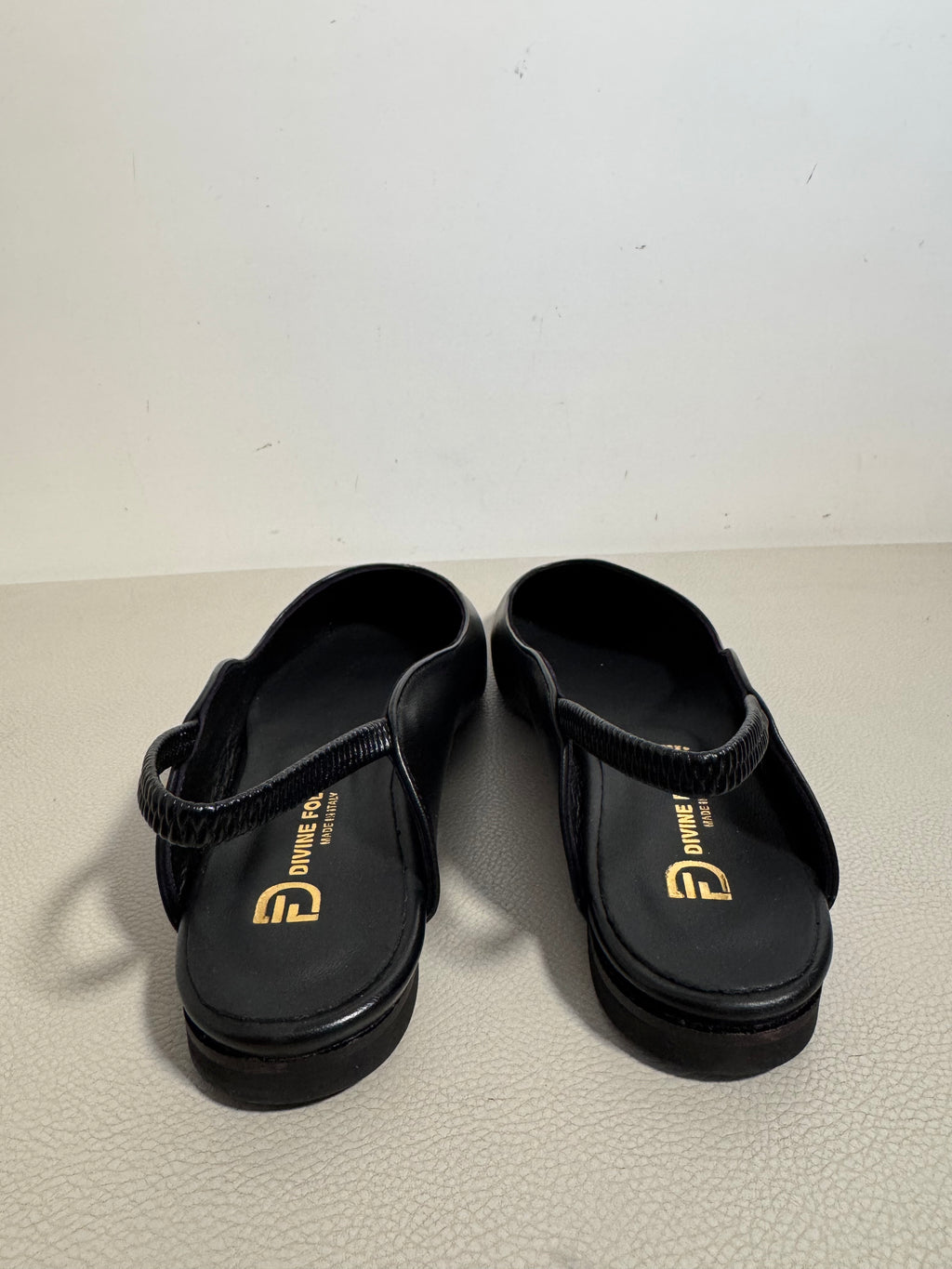 Slingback by Divine Follie