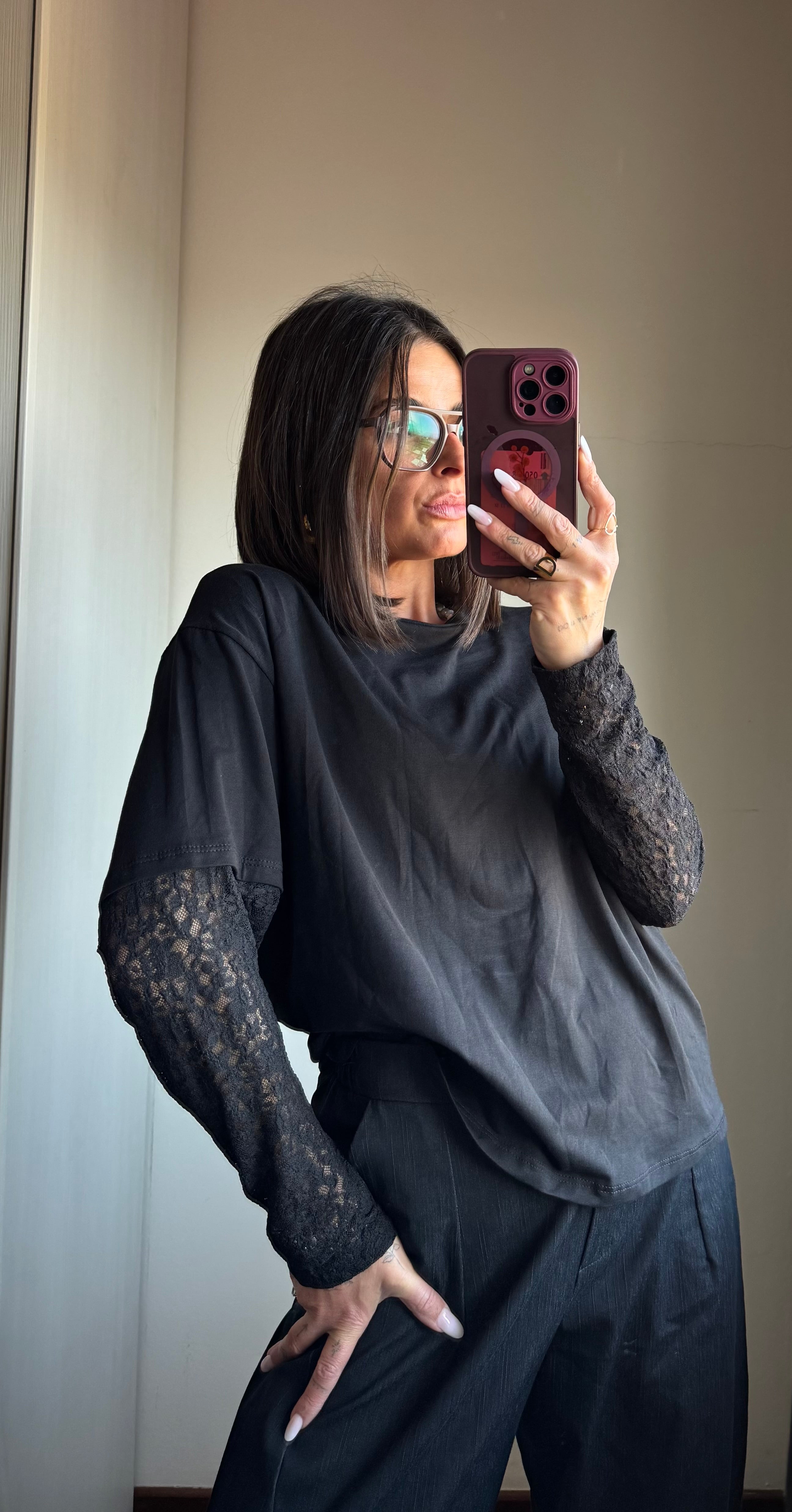 Maglia con maniche in pizzo