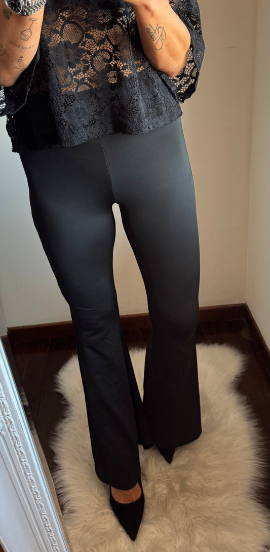 Pantalone zampa