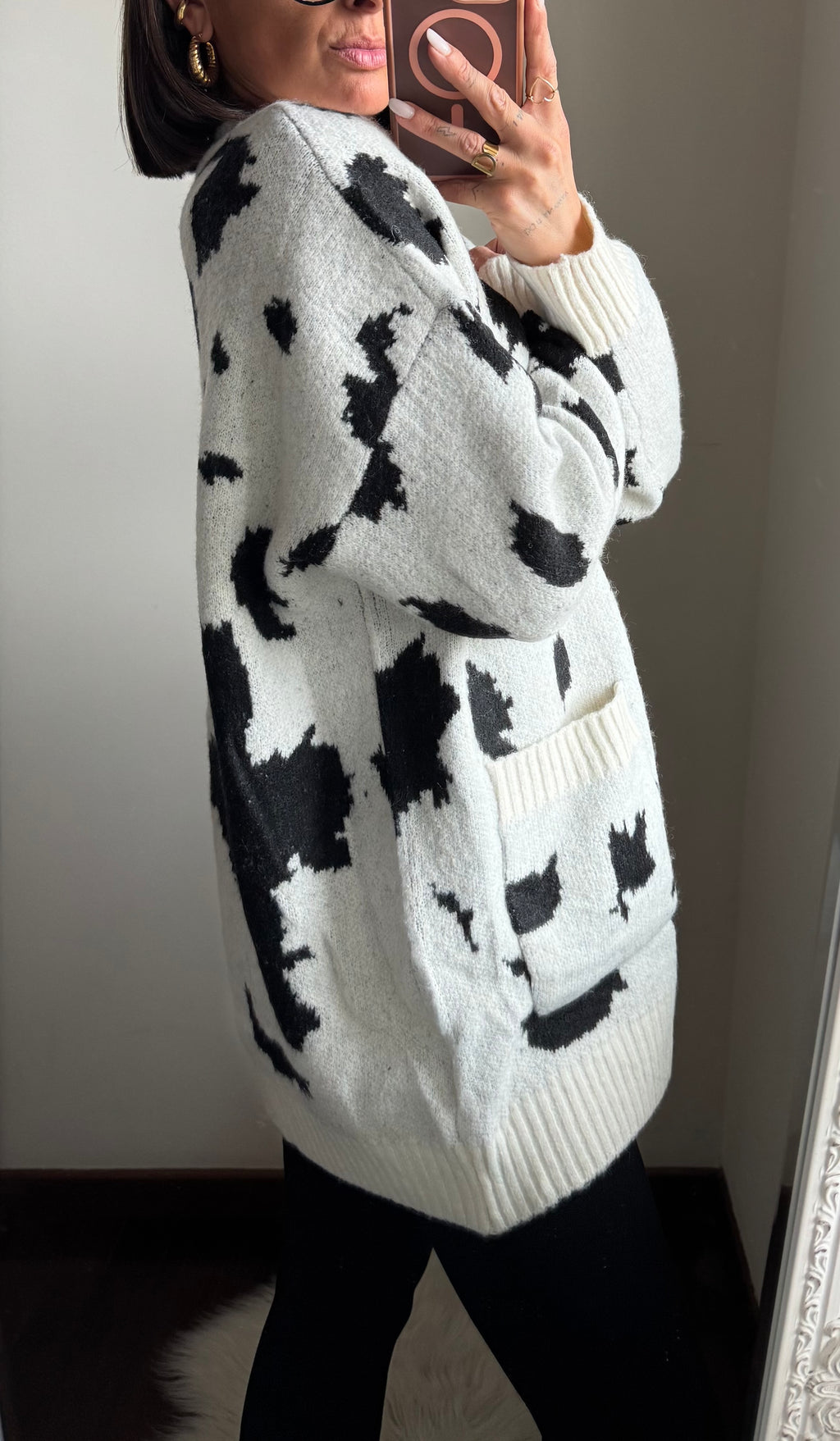 Cardigan over Altamira