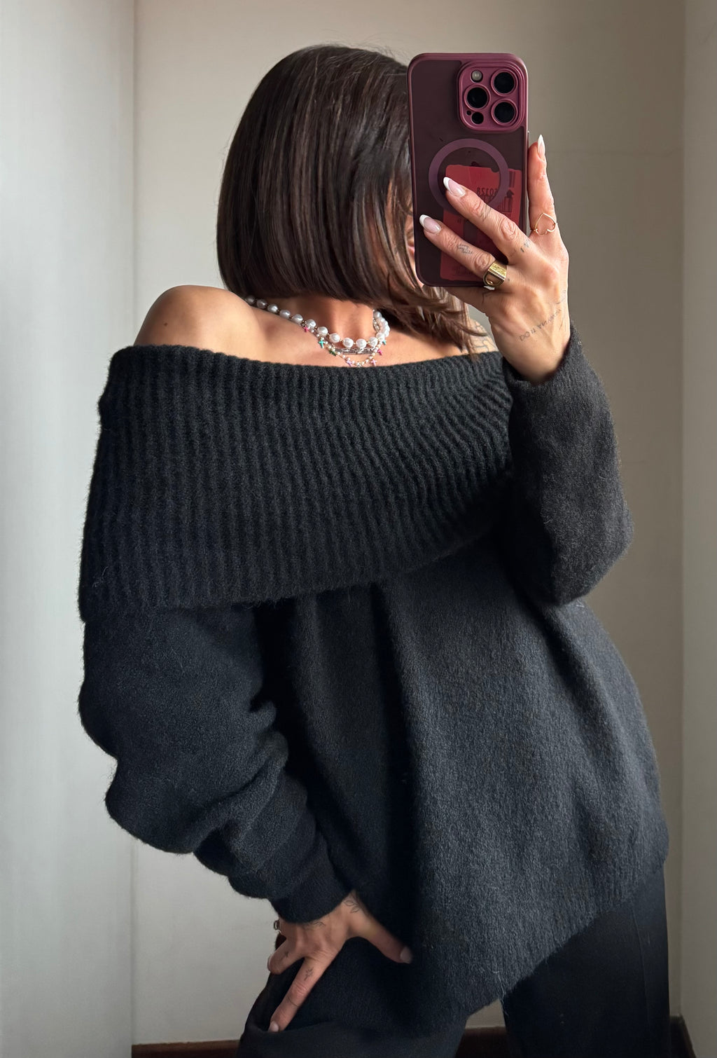 Pullover a spalle scoperte