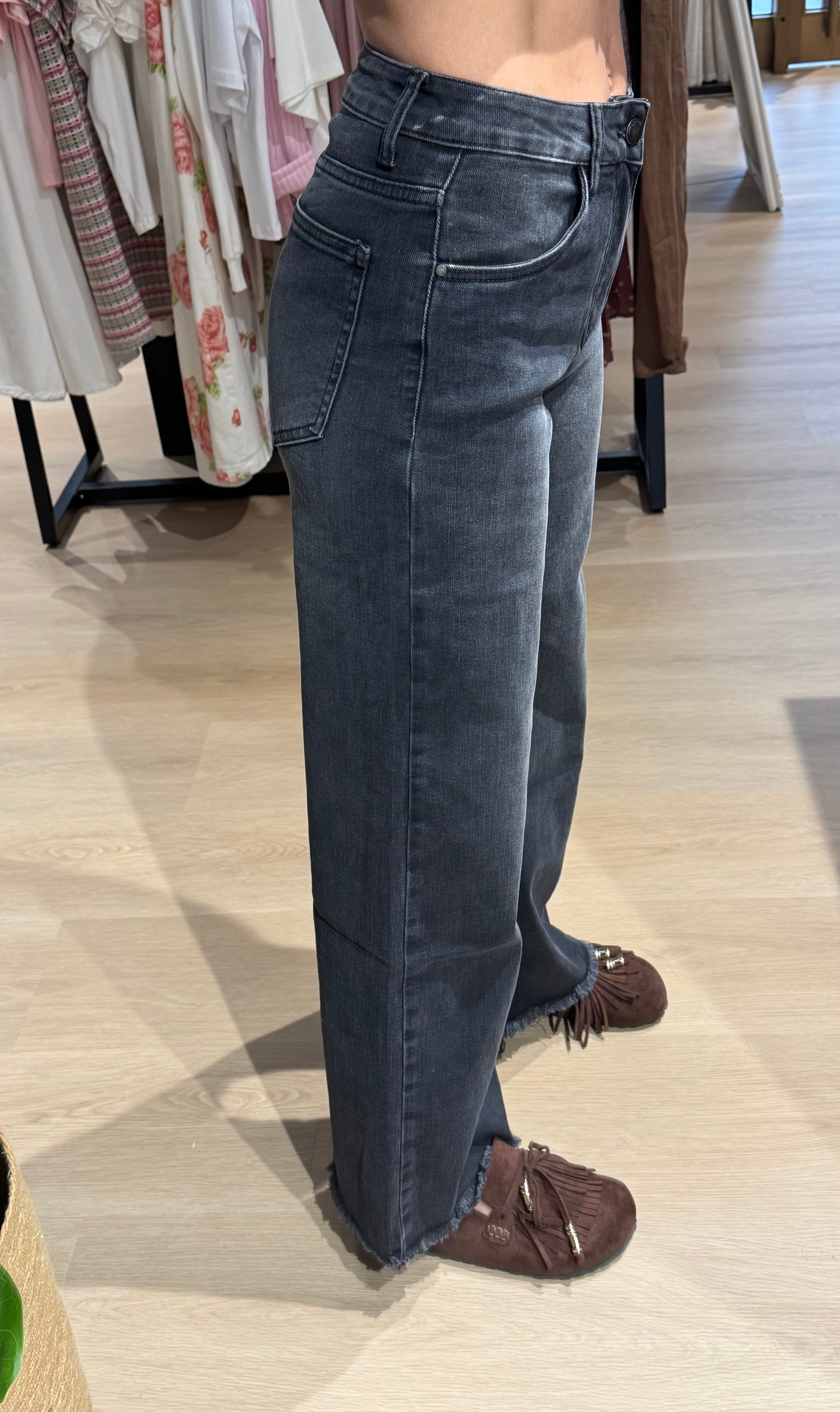 Jeans WIDE LEG taglio vivo