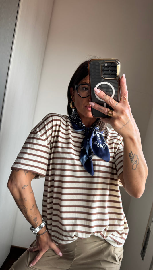 T-shirt foulard