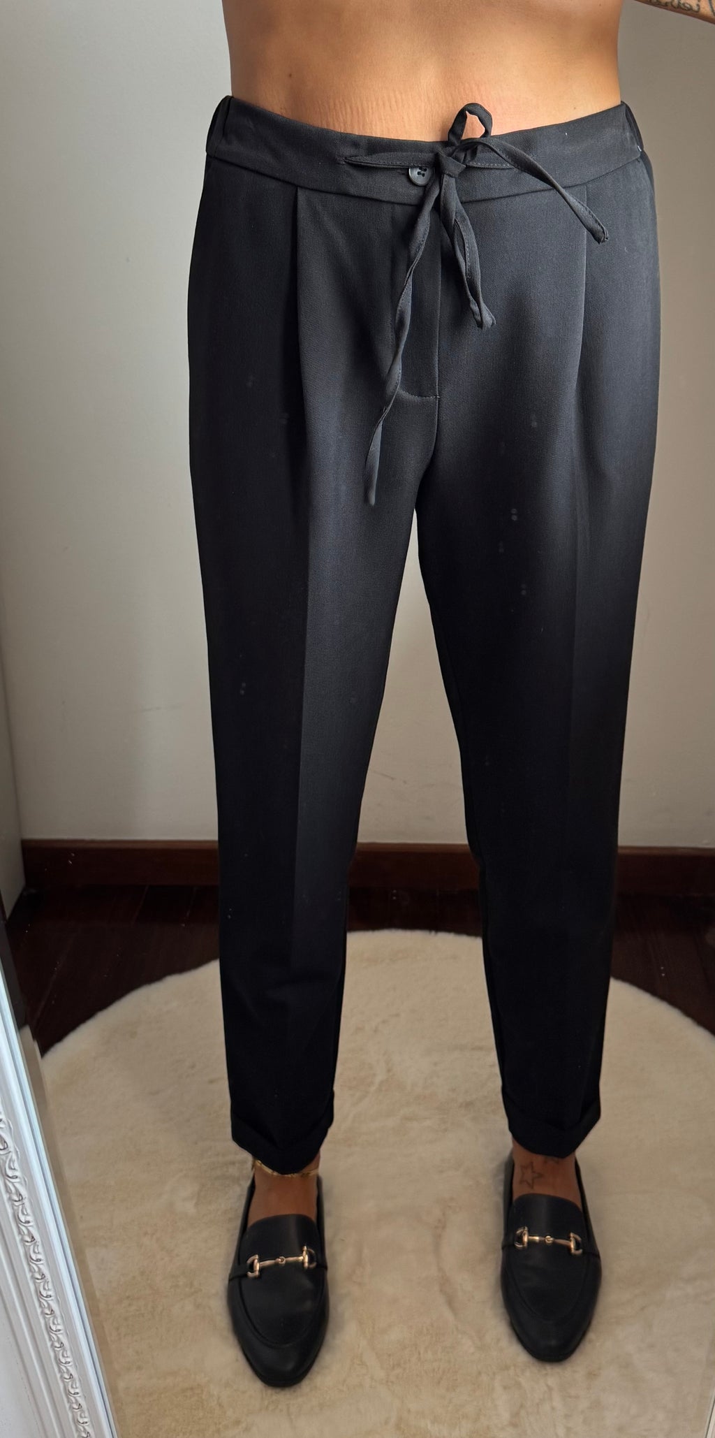 Pantalone con laccio