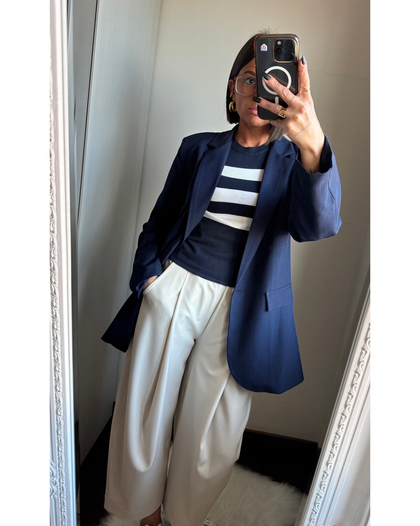 Blazer over Cecilia