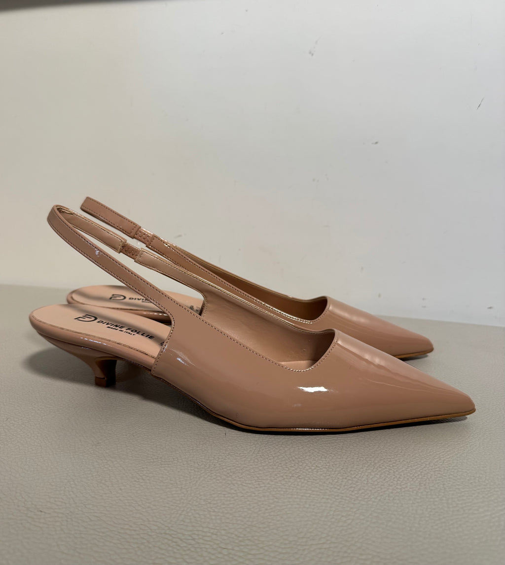 Slingback vernice nude by Divine Follie