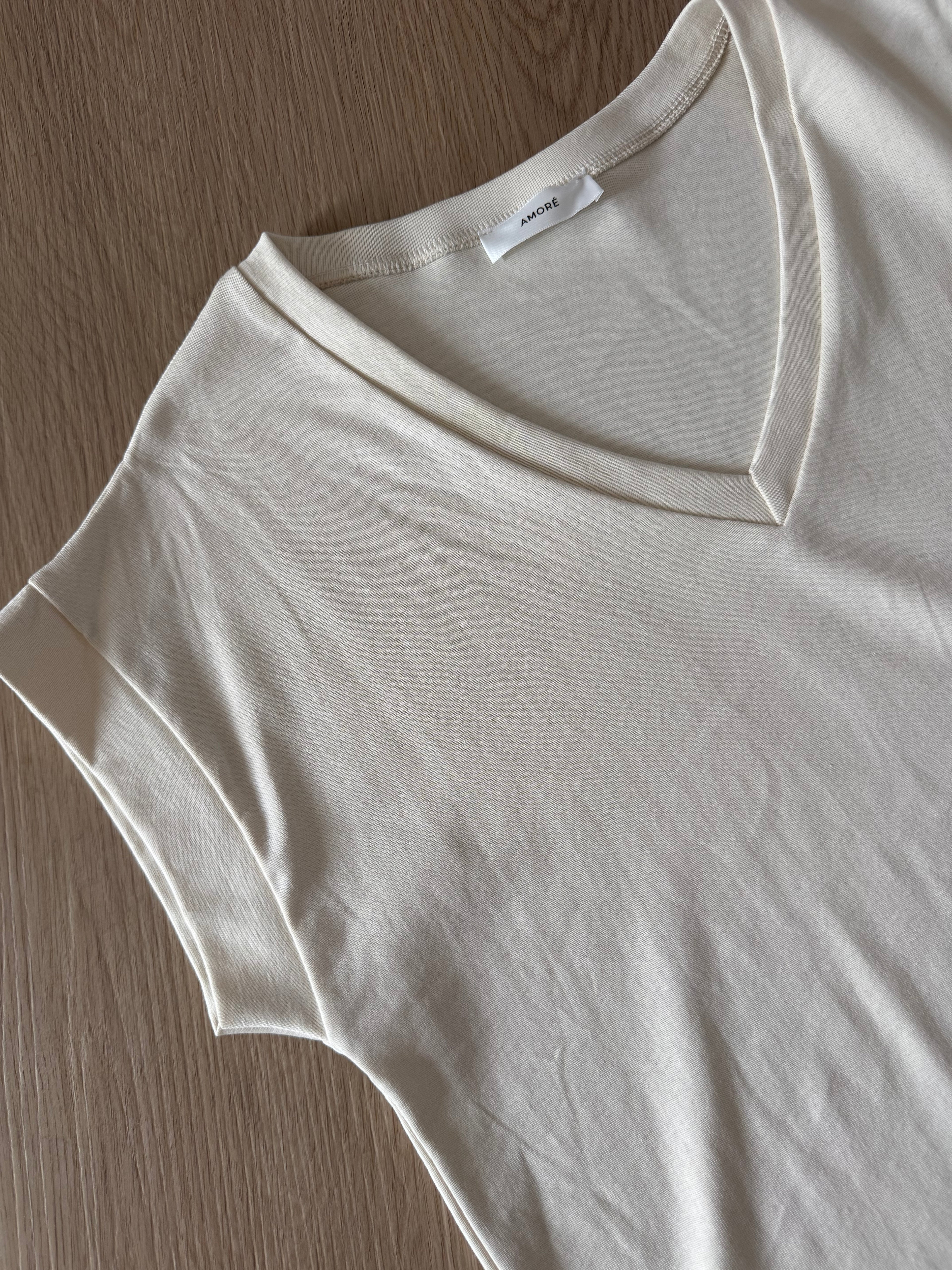 T-shirt scollo a V