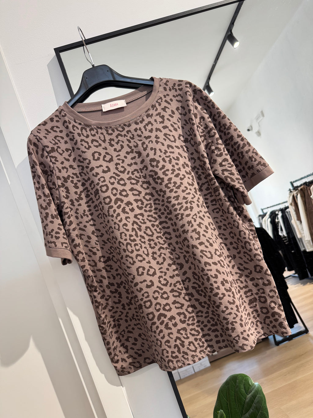 T-shirt macula
